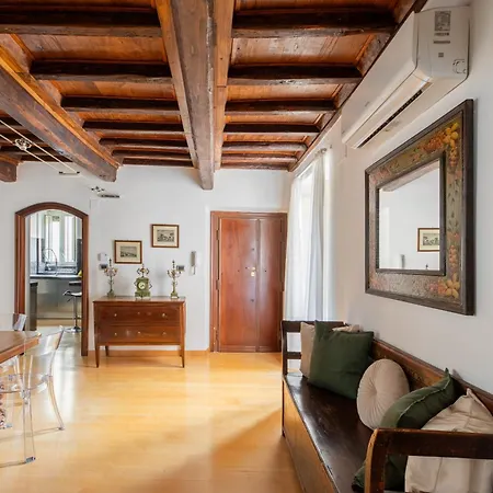 Apartment Iflat Trevi's Paradise *