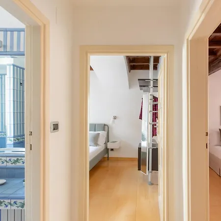 Apartment Iflat Trevi's Paradise Rome
