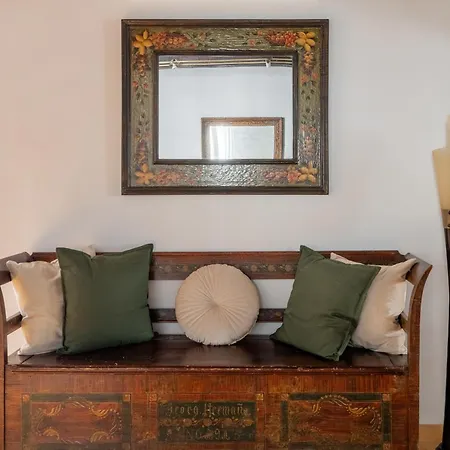 Apartment Iflat Trevi's Paradise