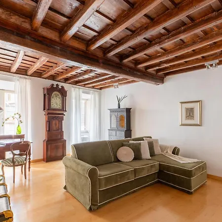 Apartment Iflat Trevi's Paradise Rome